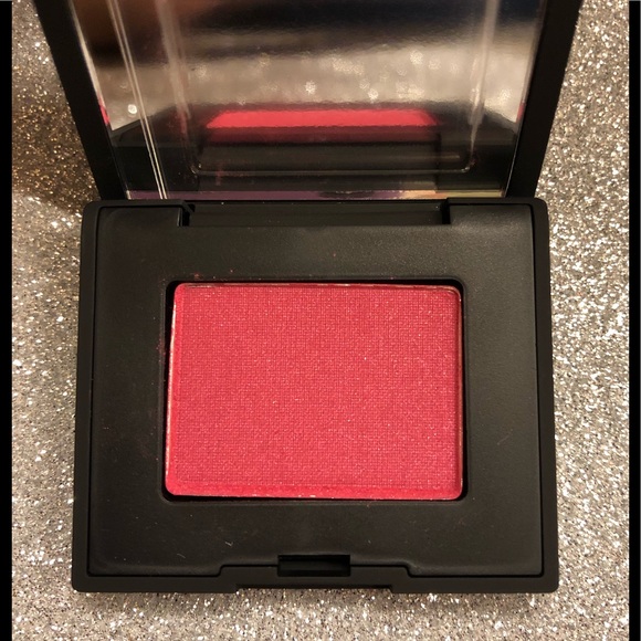 BNIB! NARS Single Eyeshadow in Domination - Picture 1 of 4